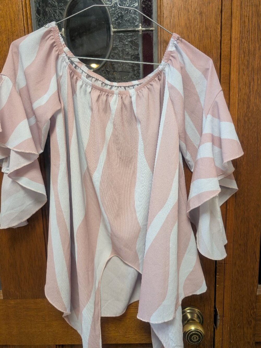 Womens off-the-shoulder top, size Small